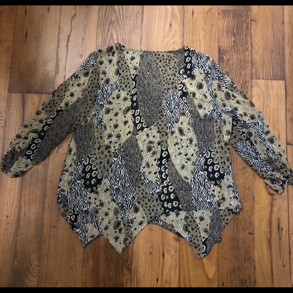 Flowy Multi Pattern Blouse - Picture 2 of 4